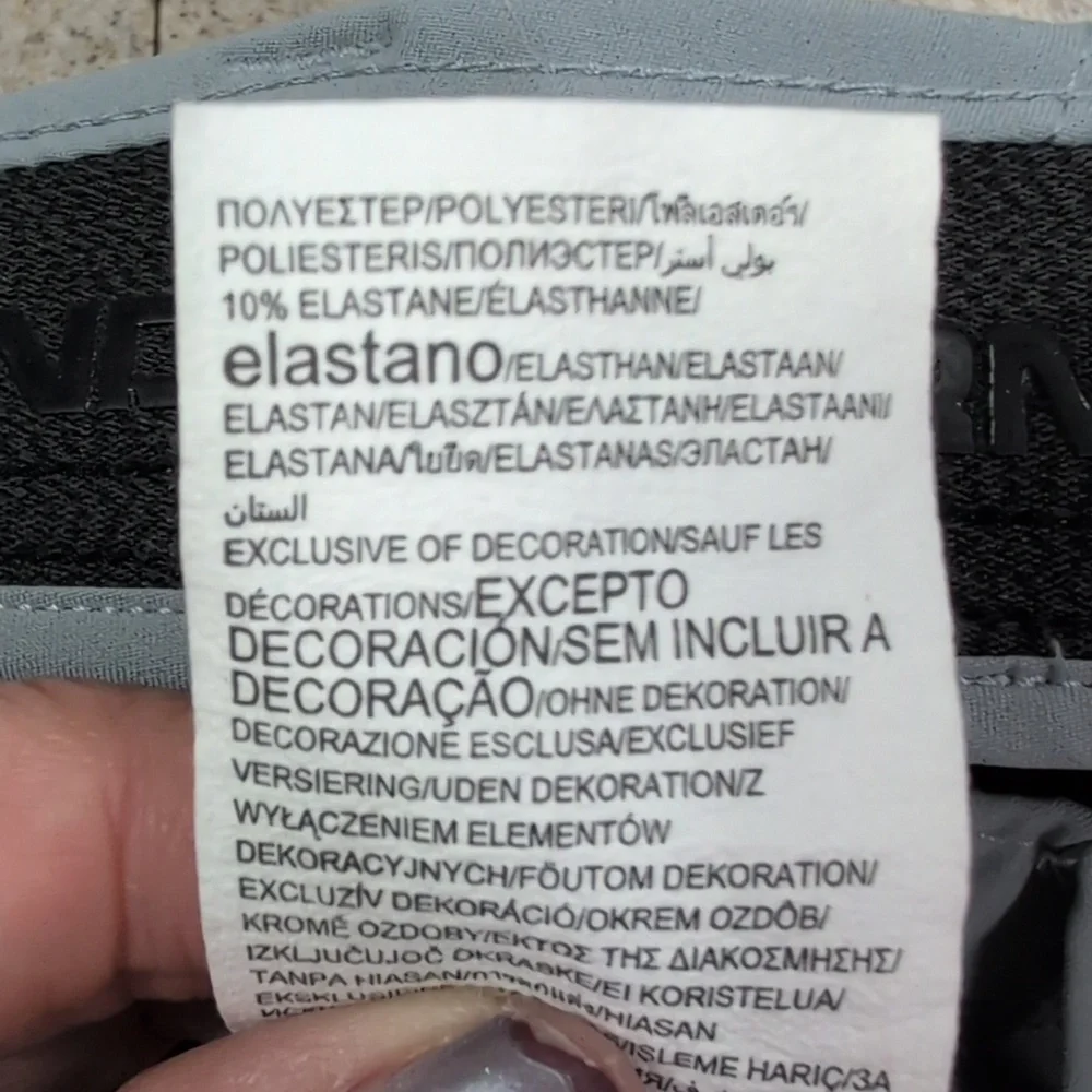 Under Armour excellent pre